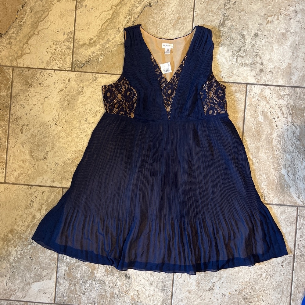 Motherhood maternity sleeveless cocktail dress